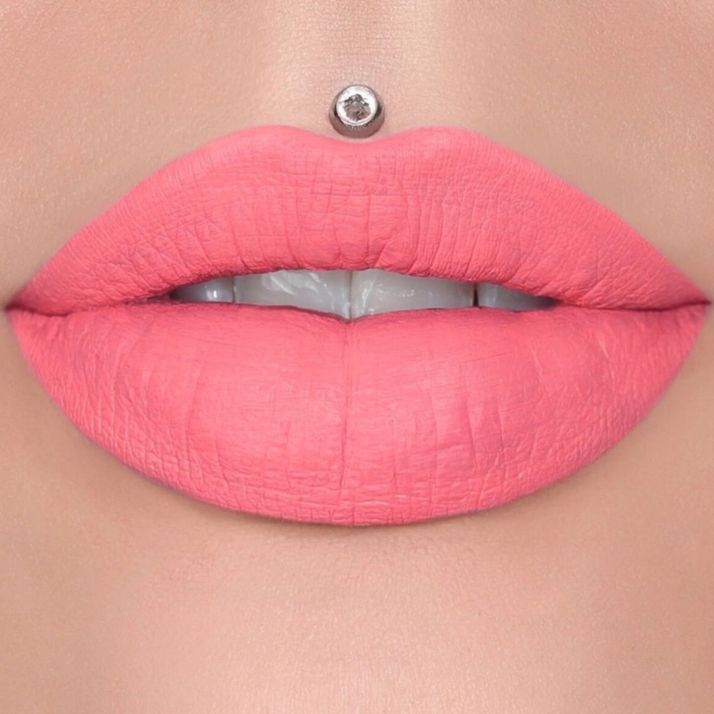 Jeffree Star Velour Liquid Lipstick in 714 NIB